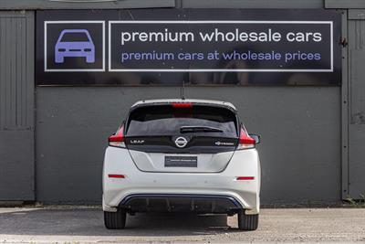 2018 Nissan Leaf - Thumbnail