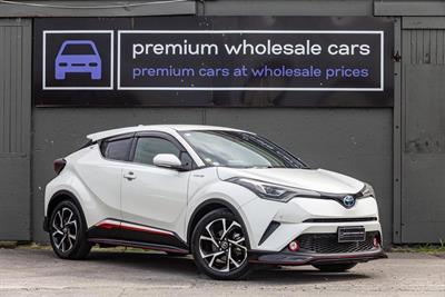 2017 Toyota C-HR - Thumbnail