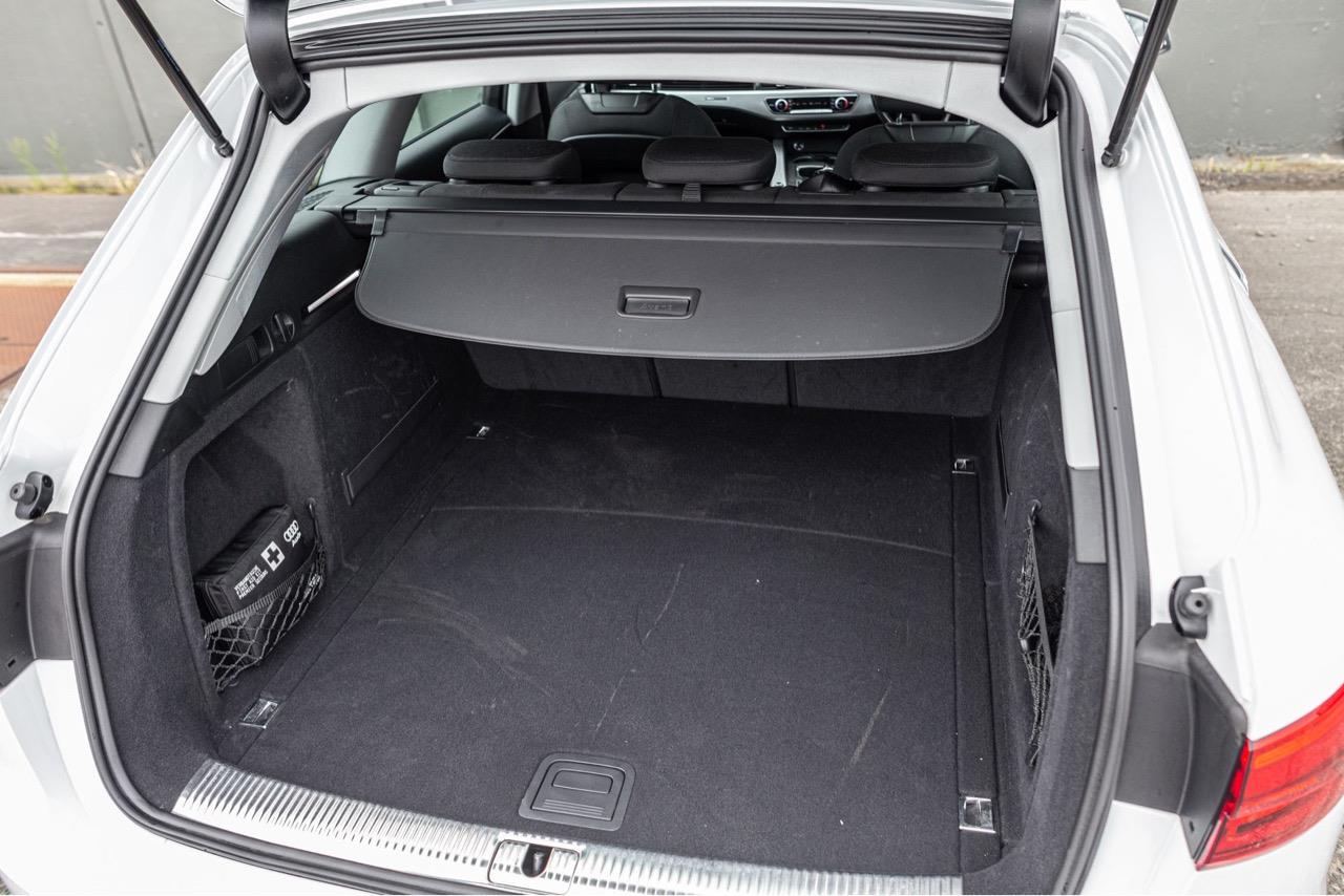 2017 Audi A4 AVANT 4WD