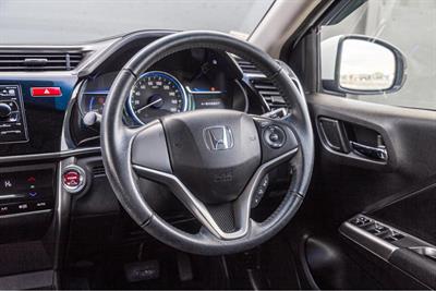 2015 Honda GRACE - Thumbnail