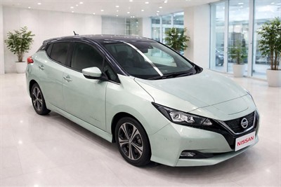 2018 Nissan Leaf - Thumbnail