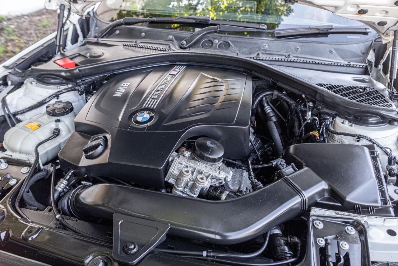 2013 BMW 1 SERIES 5D