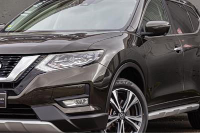 2017 Nissan X-Trail - Thumbnail