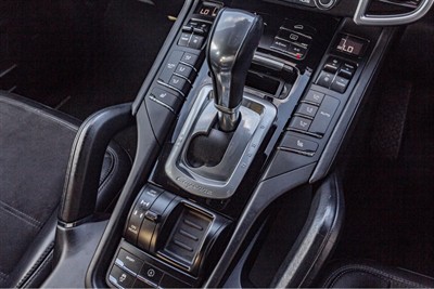 2017 Porsche CAYENNE 4WD - Thumbnail