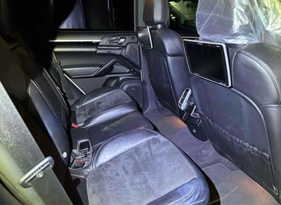 2017 Porsche CAYENNE 4WD - Thumbnail