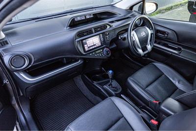 2014 Toyota AQUA - Thumbnail