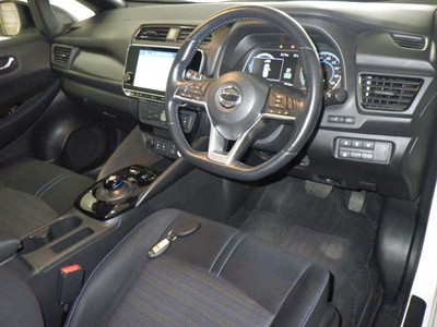 2021 Nissan Leaf - Thumbnail