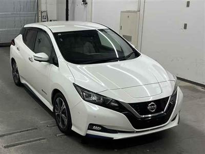 2017 Nissan Leaf - Thumbnail