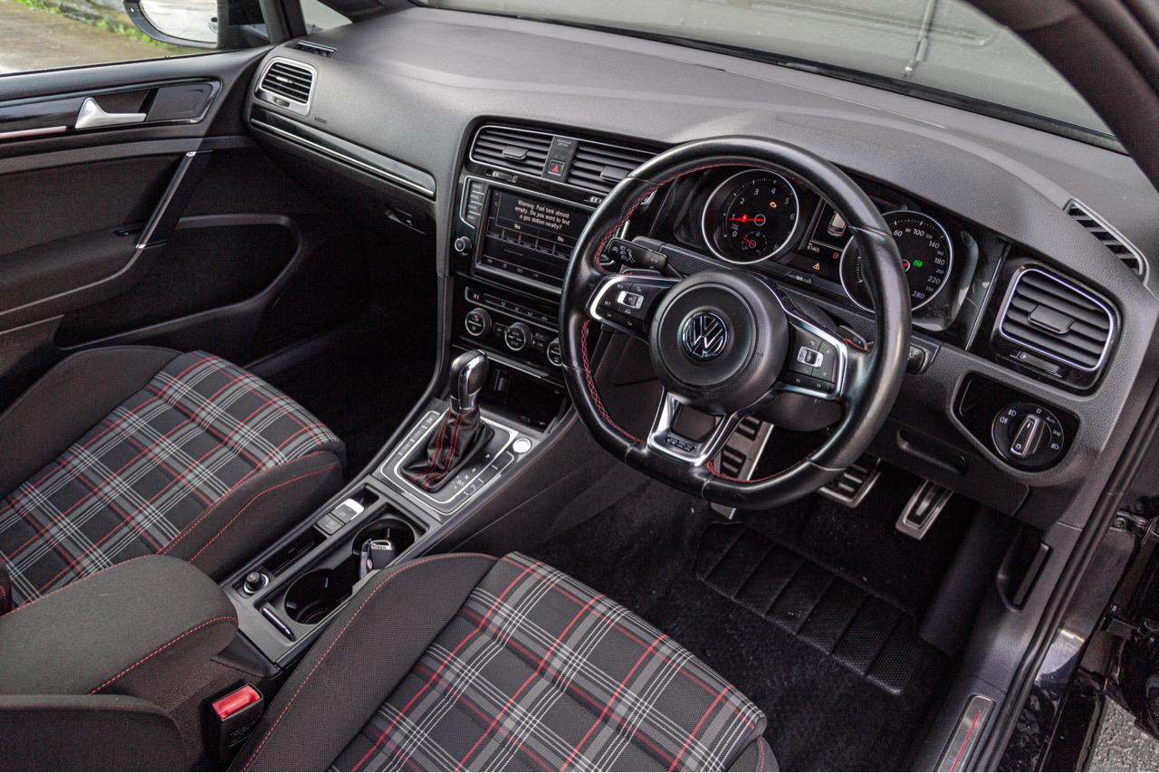 2014 Volkswagen GOLF GTI