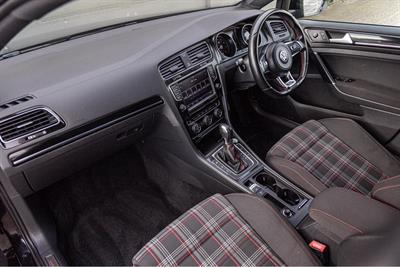 2014 Volkswagen GOLF GTI - Thumbnail