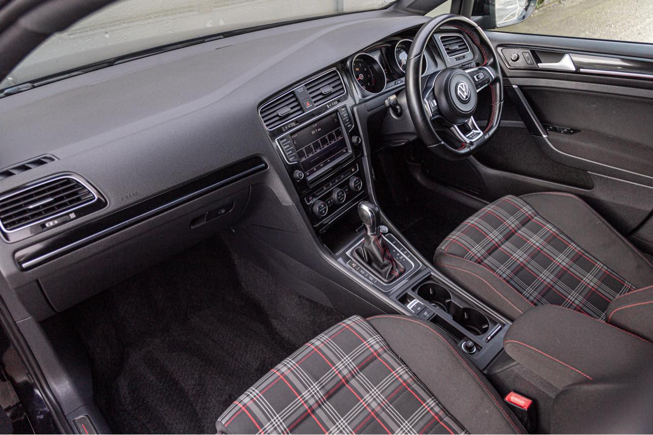 2014 Volkswagen GOLF GTI