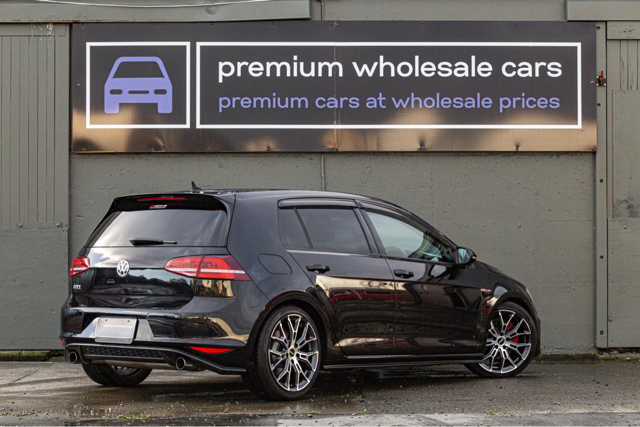 2014 Volkswagen GOLF GTI