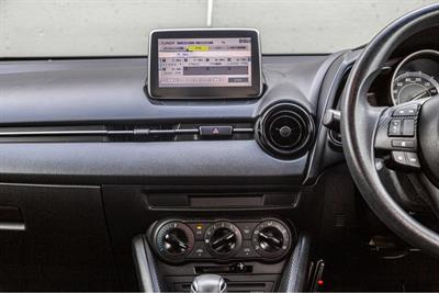 2015 Mazda Demio - Thumbnail