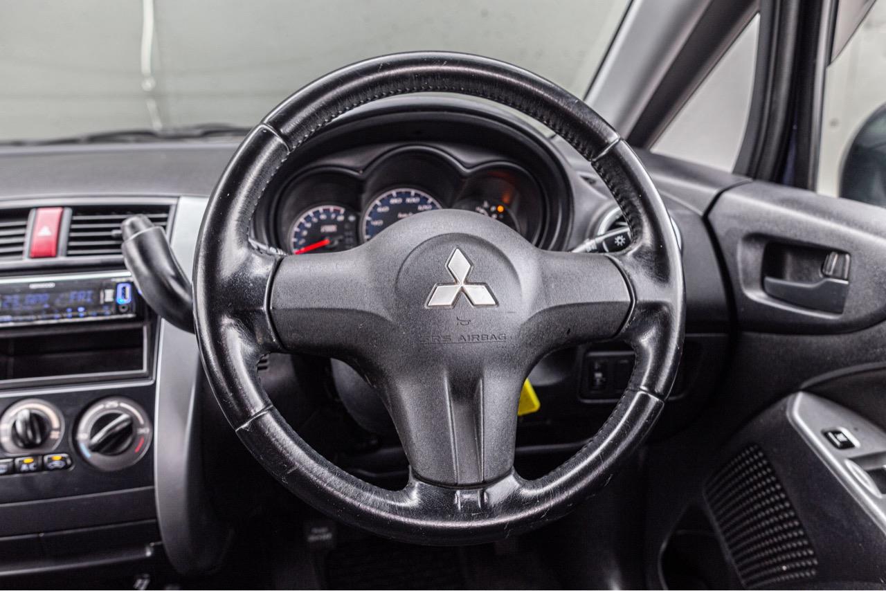 2010 Mitsubishi COLT PLUS