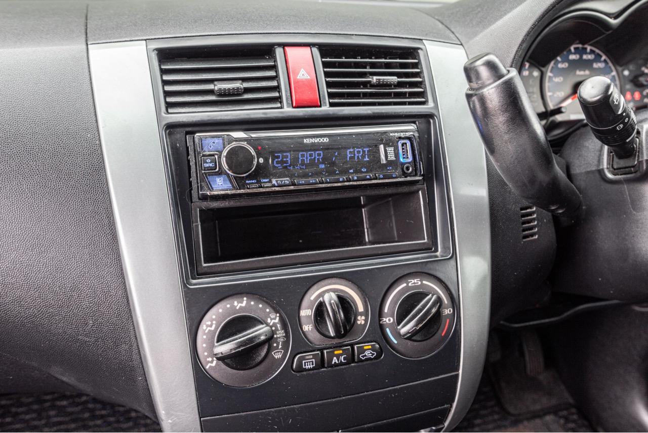 2010 Mitsubishi COLT PLUS