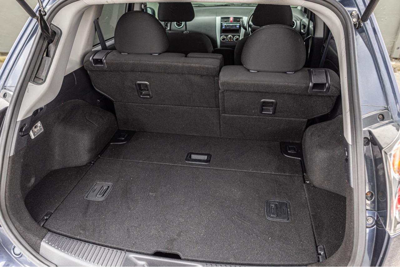 2010 Mitsubishi COLT PLUS