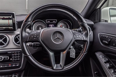 2015 Mercedes-Benz GLA250 - Thumbnail