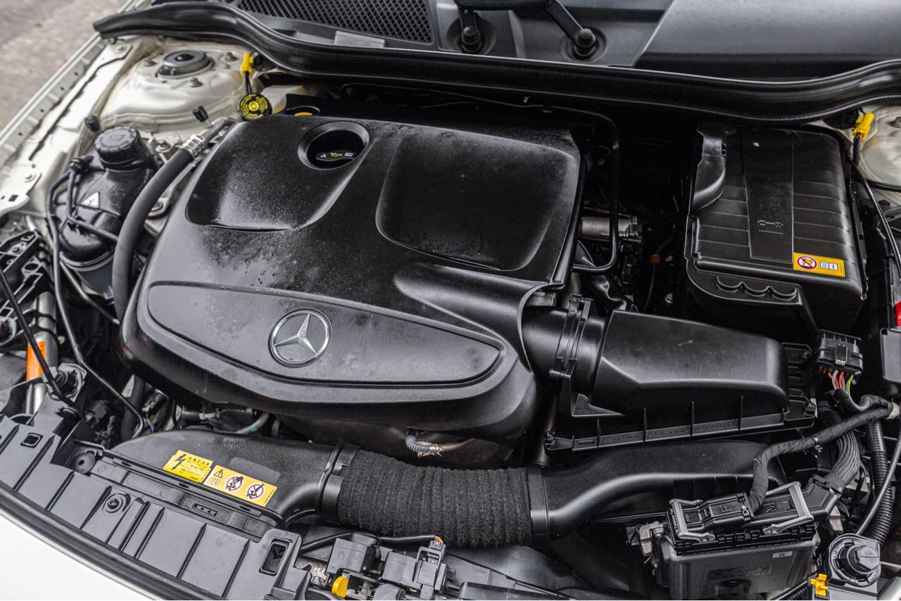 2015 Mercedes-Benz GLA250