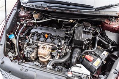 2012 Honda Stream - Thumbnail
