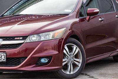 2012 Honda Stream - Thumbnail