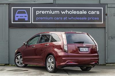 2012 Honda Stream - Thumbnail