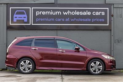 2012 Honda Stream - Thumbnail