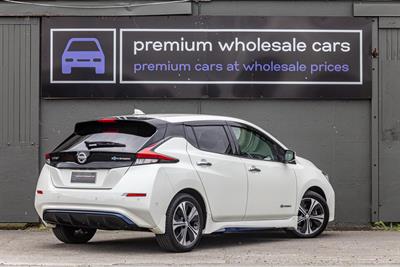 2018 Nissan Leaf - Thumbnail