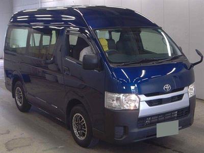 2020 Toyota HIACE - Thumbnail