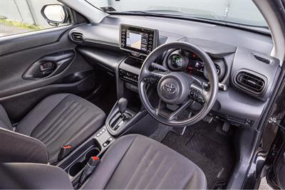 2022 Toyota YARIS CROSS - Thumbnail