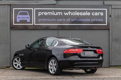 2015 Jaguar XE - Thumbnail