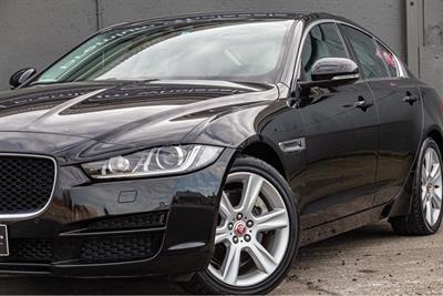 2015 Jaguar XE - Thumbnail