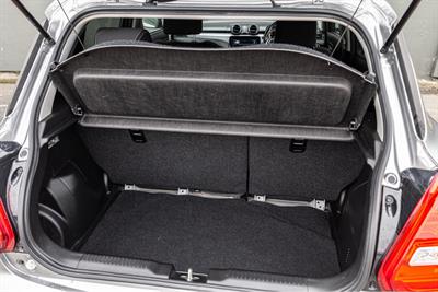 2017 Suzuki Swift - Thumbnail