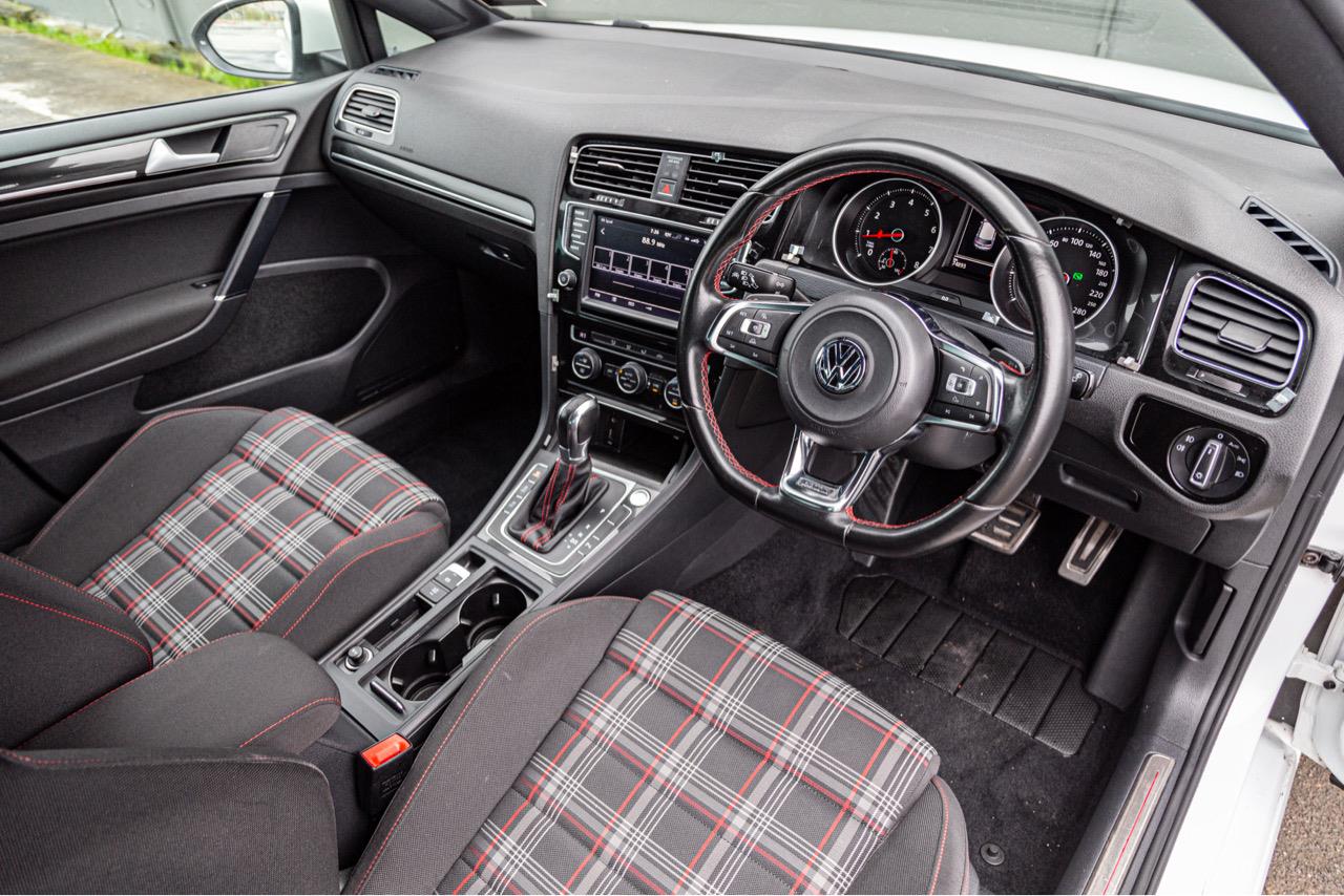 2015 Volkswagen GOLF GTI