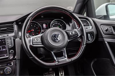 2015 Volkswagen GOLF GTI - Thumbnail