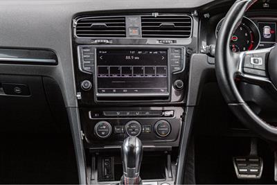 2015 Volkswagen GOLF GTI - Thumbnail