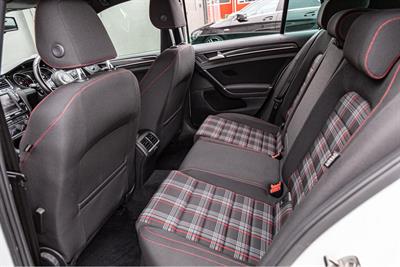 2015 Volkswagen GOLF GTI - Thumbnail