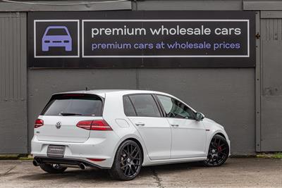 2015 Volkswagen GOLF GTI - Thumbnail