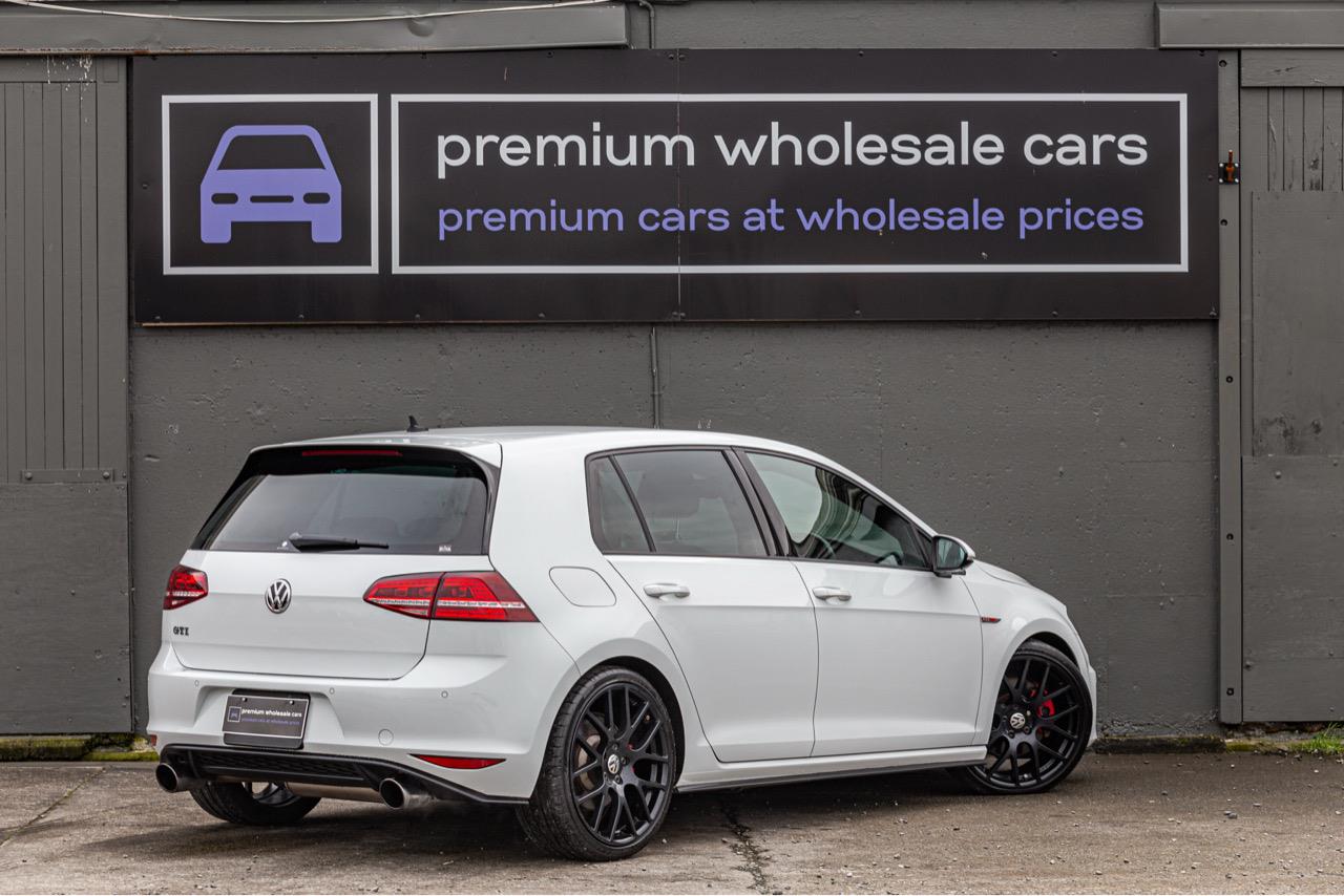 2015 Volkswagen GOLF GTI