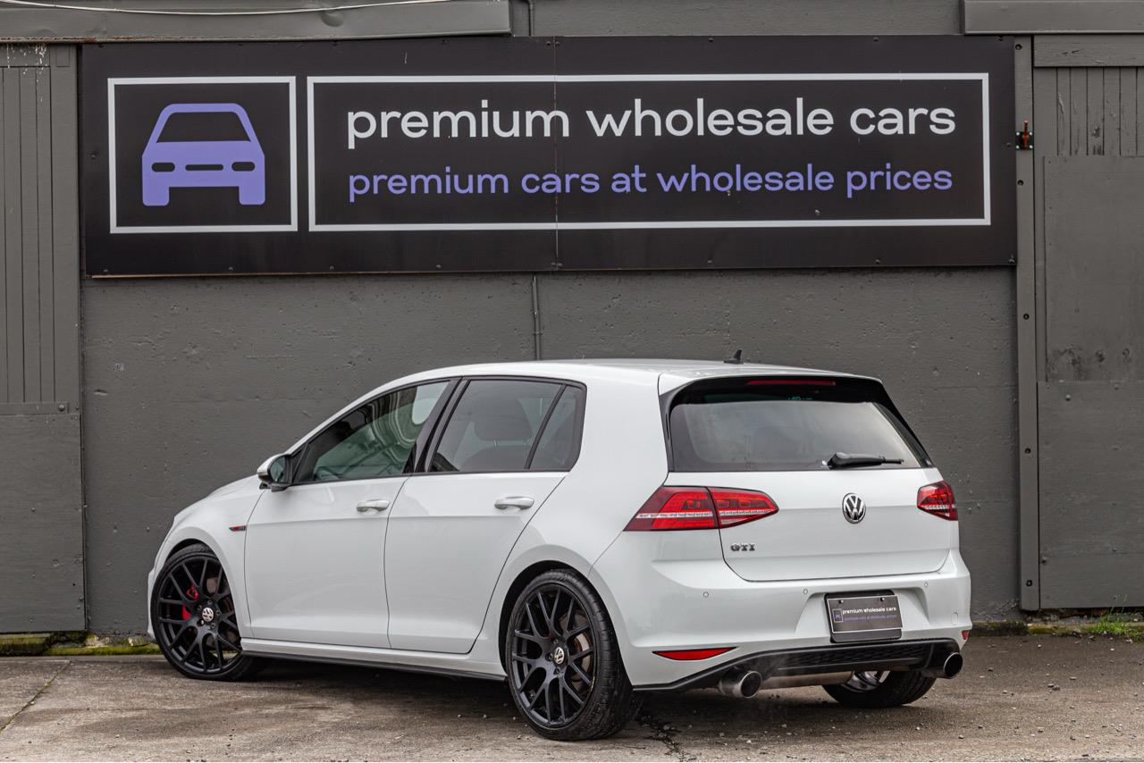 2015 Volkswagen GOLF GTI