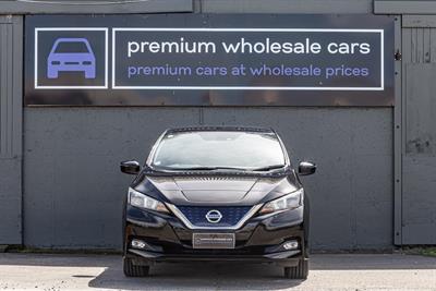 2017 Nissan Leaf - Thumbnail