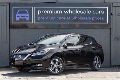 2017 Nissan Leaf - Thumbnail