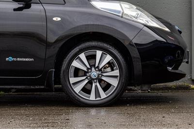 2014 Nissan Leaf - Thumbnail