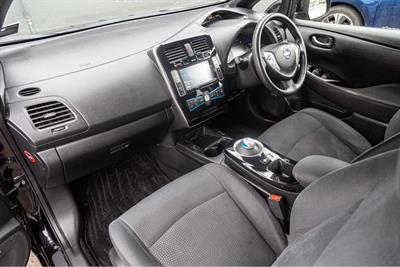 2014 Nissan Leaf - Thumbnail