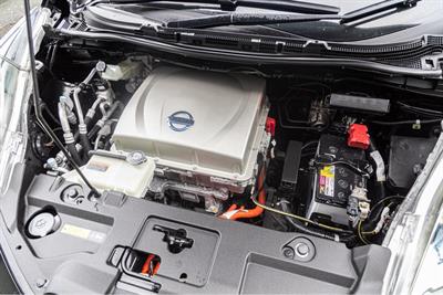 2014 Nissan Leaf - Thumbnail