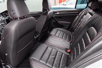 2014 Volkswagen GOLF GTI - Thumbnail