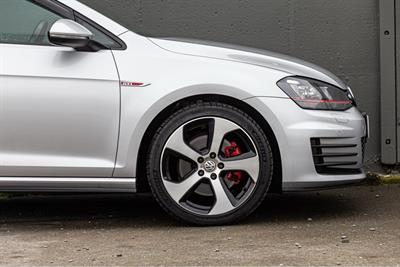 2014 Volkswagen GOLF GTI - Thumbnail