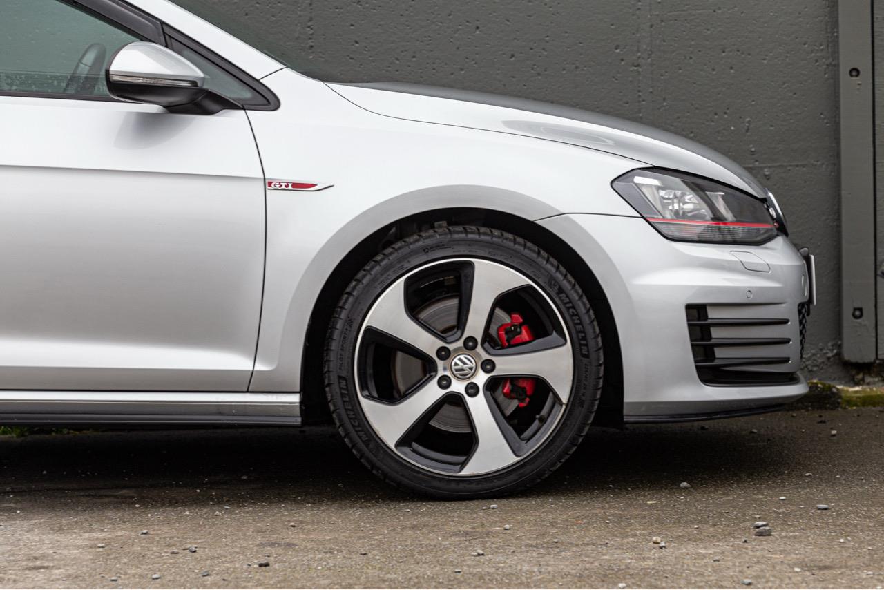 2014 Volkswagen GOLF GTI